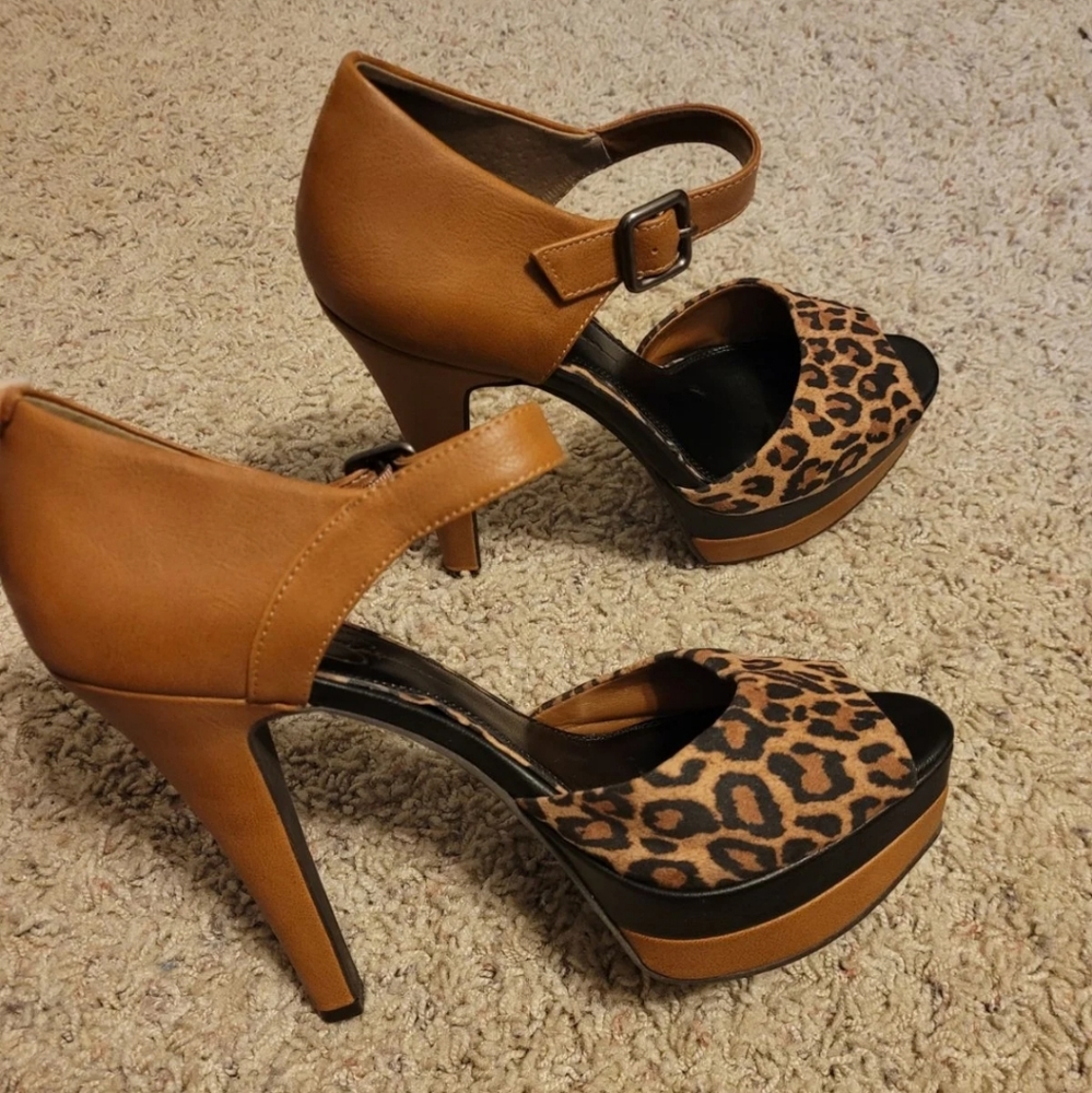 Jessica simpson heels